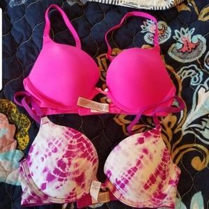 Like new Victoria’s Secret bras